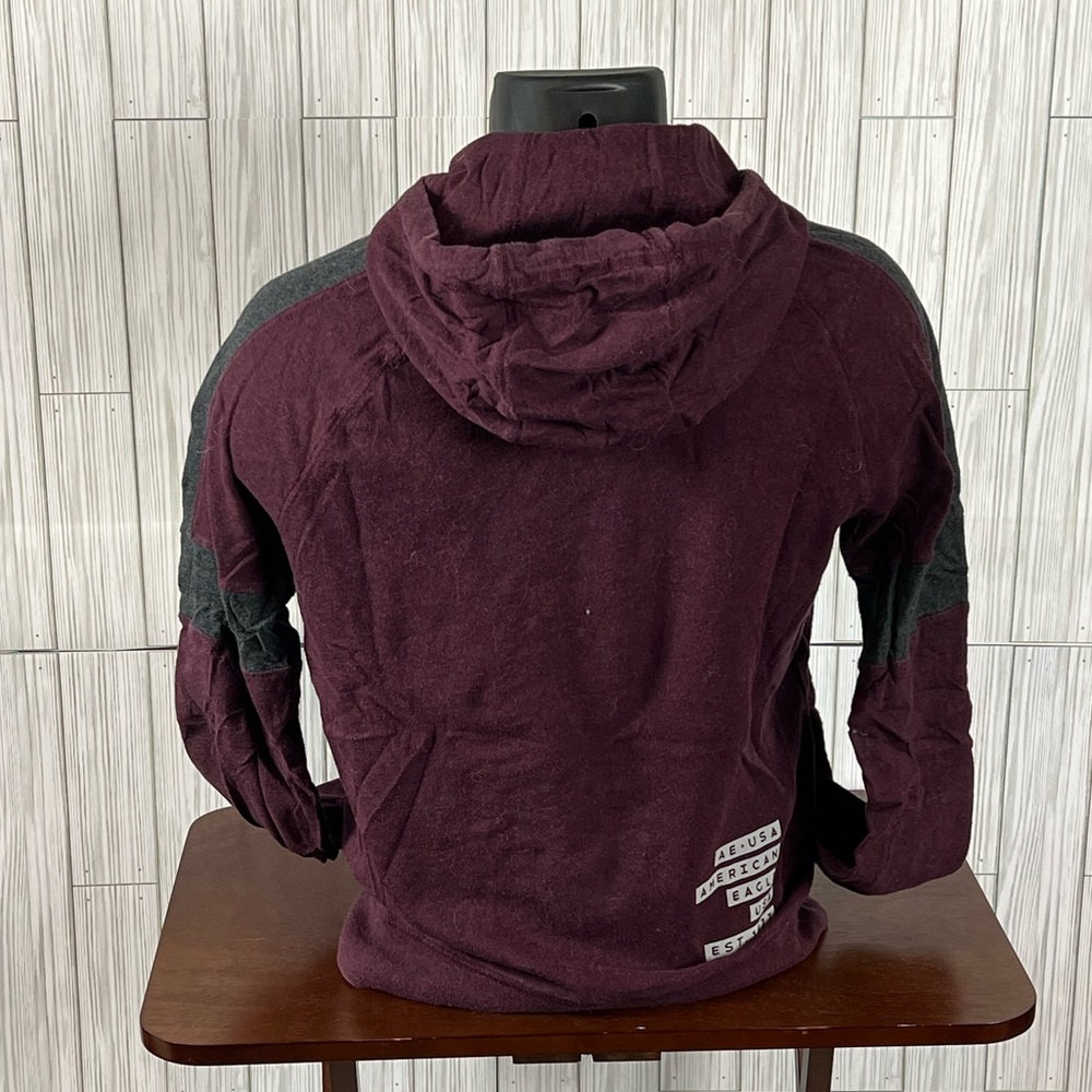 American Eagle Maroon Hoodie - Picture 3 of 6